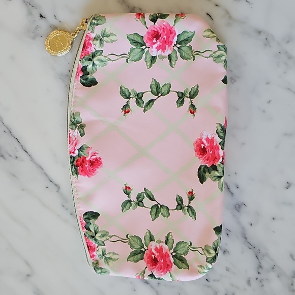 Estée Lauder x Ladurée Limited Edition Cosmetic Pouch With Makeup Samples NWT - Picture 5 of 8